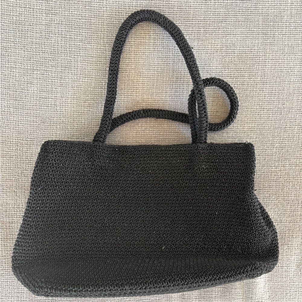 Black Crochet Embroidered Flower Handbag - Picture 4 of 6
